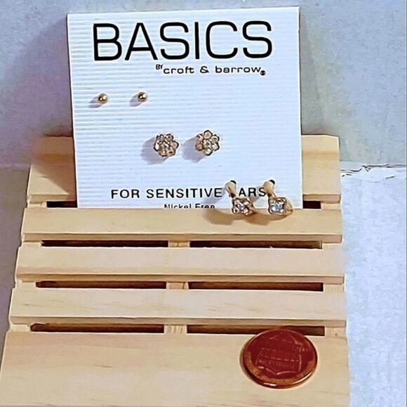 CROFT & BARROW AURORA BOREALIS STONE GOLD TONE PIERCED EARRINGS SET - Picture 2 of 5